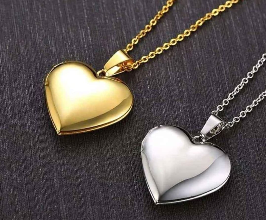 Relicario en forma de corazón